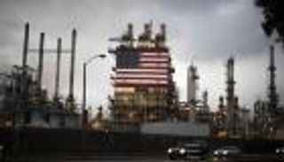 هبوط مخزونات النفط في أمريكا 