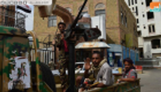 إصابة مسلحين اثنين في هجوم على مقر محافظة تعز