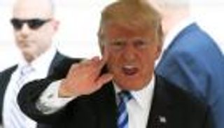 صحيفة فرنسية تنتقد تمسك أوروبا بـ"نووي إيران"