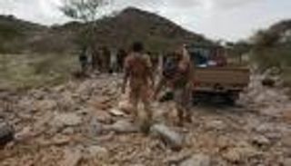 الجيش اليمني يحرر  سلسلة جبال النار ويطوق مدينة "حرض" في حجة