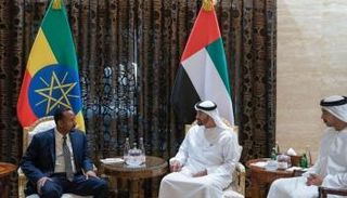 الشيخ محمد بن زايد آل نهيان خلال اللقاء مع رئيس وزراء إثيوبيا