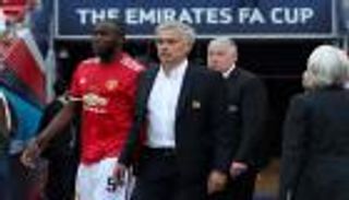 مورينيو يكشف سبب عدم البدء بلوكاكو أمام تشيلسي