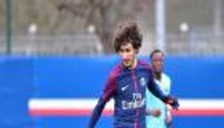 سان جيرمان على أعتاب تحصين موهبته الجزائرية 