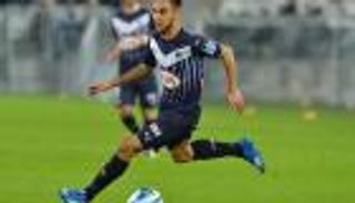 نابولي يصدم نجمه الجزائري بخطوة مهينة