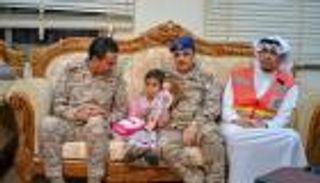 التحالف والطفلة "جميلة".. أنامل الإنسانية تهزم وحشية الحوثي باليمن