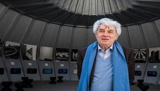 المعماري السويسري ماريو بوتا 