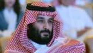محمد بن سلمان يتكفل بديون الأندية السعودية