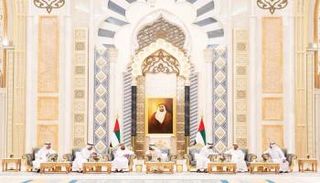 استقبال حكام الإمارات وأولياء العهود في قصر الرئاسة بأبوظبي