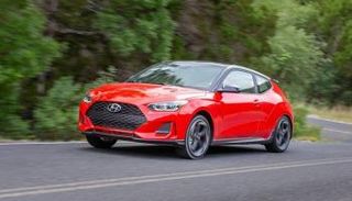 فيلوستر.. مميزات رياضية وعيوب تقليدية