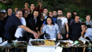زملاء "أيوب" يحتفلون بعيد ميلاد مصطفى شعبان