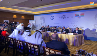 مؤتمر صحفي لتقديم مارادونا