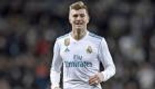 كروس يؤكد استعداد ريال مدريد لمواجهة ليفربول ويثني على صلاح