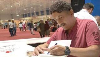 الروائي العراقي محمد حياوي 