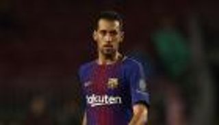 رئيس برشلونة يكافئ بوسكيتس على التزامه