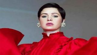 الممثلة المصرية يسرا اللوزي