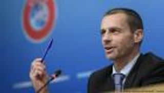 اليويفا يجبر الأندية على كشف تفاصيل رواتب اللاعبين 