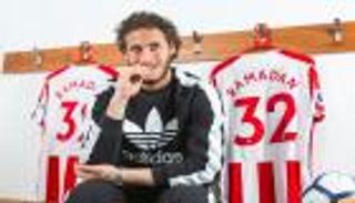 رمضان صبحي يتخلى عن فريق طفولته لدعم محمد صلاح