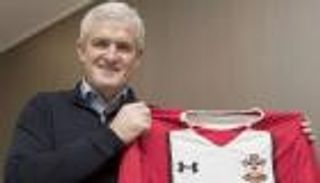 ساوثهامبتون يمدد تعاقده مع مارك هيوز