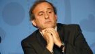 تبرئة بلاتيني من تهمة التربح من الفيفا