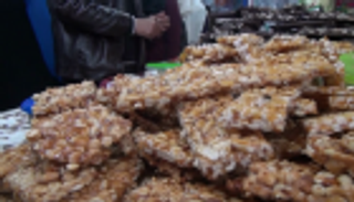 بالصور.. "النُّوقَة" أقدم حلوى رمضانية في الجزائر 