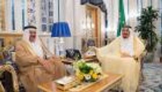 خادم الحرمين الشريفين يستقبل الأمين العام لمجلس التعاون الخليجي