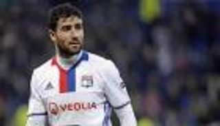 نبيل فقير ينفي اقترابه من ليفربول