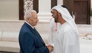 الشيخ محمد بن زايد آل نهيان يستقبل الكاتب الصحفي المصري مكرم محمد أحمد