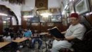 "حكواتي دمشق" يُحيي ليالي رمضان في مقهى قديم بقصص تاريخية