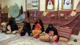 بالصور.. "تراث الإمارات" يواصل فعاليات مهرجانه الرمضاني