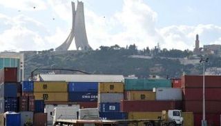 تراجع التضخم السنوي في الجزائر إلى 4.3% الشهر الماضي