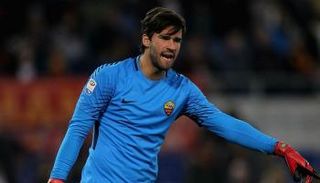 أليسون بيكر