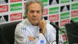 ماجر يشيد باحترافية رفيق حليش