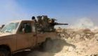 مقتل 58 حوثيا على مشارف الحديدة والمليشيا تغلق البنك المركزي بعد نهبه