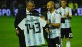 ماسكيرانو يكسر رقم زانيتي مع منتخب الأرجنتين