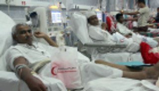 الهلال الأحمر الإماراتي يواصل تقديم 500 وجبة إفطار يوميا في تعز