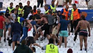 صدامات الجماهير الروسية والإنجليزية في 2016