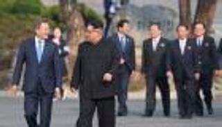 اتفاق بين الكوريتين على محادثات عسكرية ولم شمل الأسر