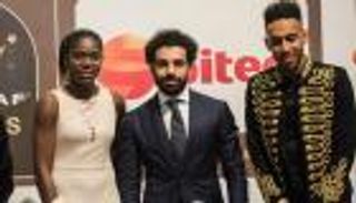 أوباميانج يسخر من صلاح وليفربول