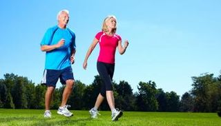 المشي السريع يحمي القلب