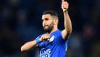 قميص ليستر الجديد يهدد رحيل محرز لمانشستر سيتي