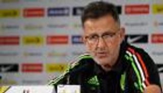 مدرب المكسيك يحذر من الاستهانة بألمانيا بعد سقطة النمسا