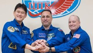 طاقم مركبة الفضاء