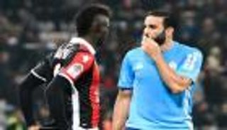 عادل رامي يتمنى انتقال بالوتيلي إلى مارسيليا