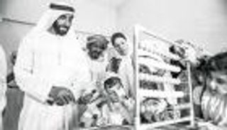 "زايد في يونيو".. إعلاء العمل الإنساني وتعزيز البناء الداخلي