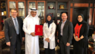 تعاون علمي وبحثي بين "الأطباء البحرينية" و"الخليج العربي"