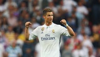 نجم نادي ريال مدريد كريستيانو رونالدو
