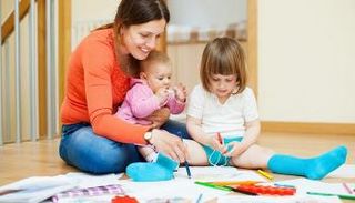 الاكتفاء بطفلين يناسب صحة الأم