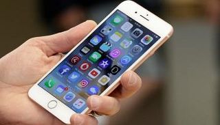 تطبيق جديد من أبل للحد من إدمان هواتفها