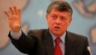 العاهل الأردني يدعو إلى "مراجعة شاملة" لقانون ضريبة الدخل