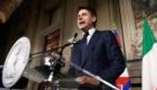 إيطاليا تختار النمو بديلا عن التقشف في مواجهة الديون 